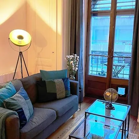 P&r 2, 2 Bedroom, Close To Center, Plainpalais Appartement *