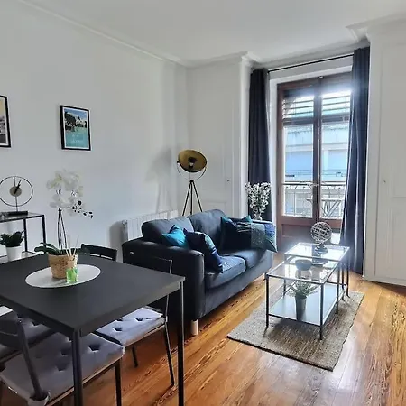 Appartement P&r 2, 2 Bedroom, Close To Center, Plainpalais *