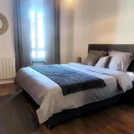 Appartement P&r 2, 2 Bedroom, Close To Center, Plainpalais Genève